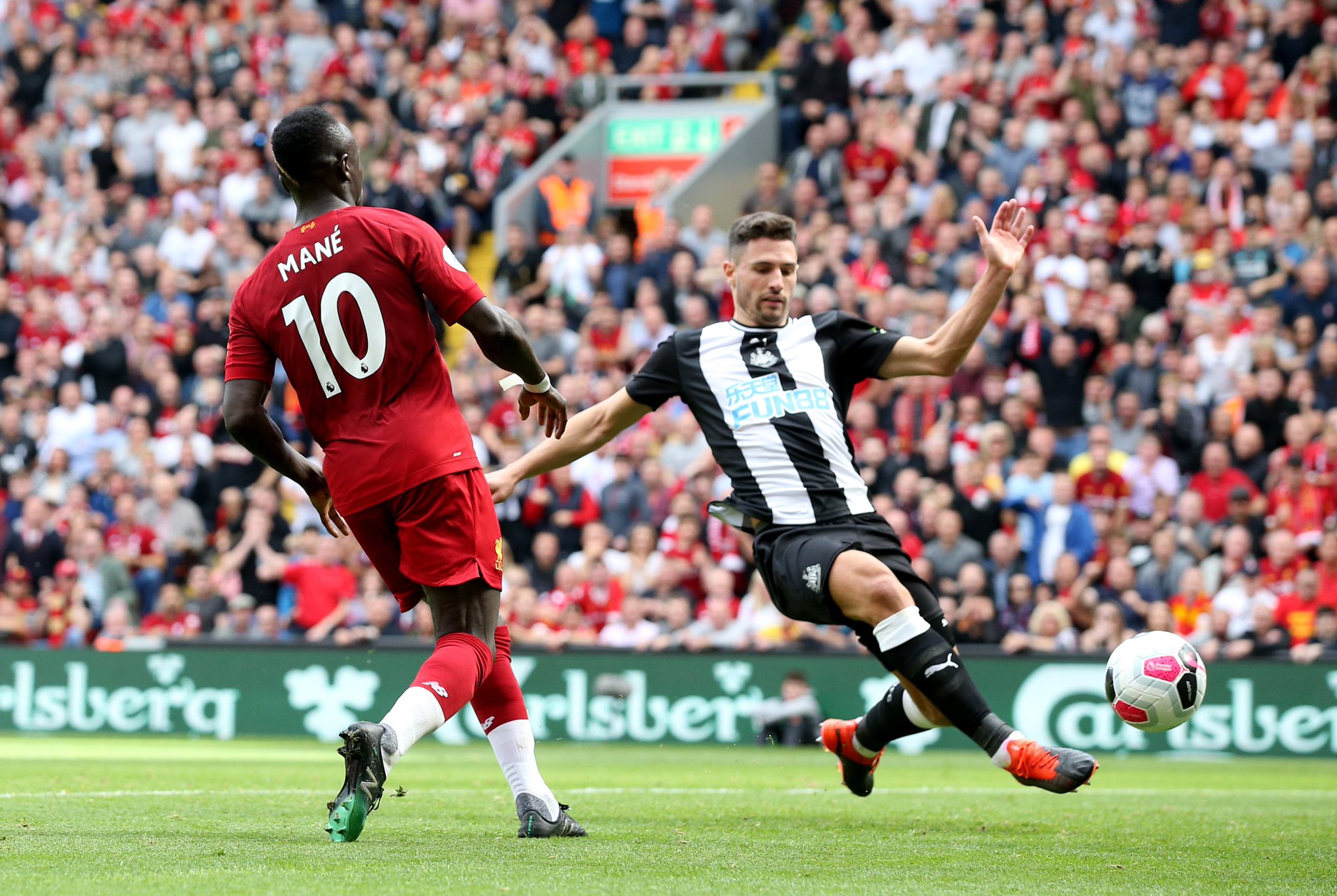 展现出了超 展现出了超